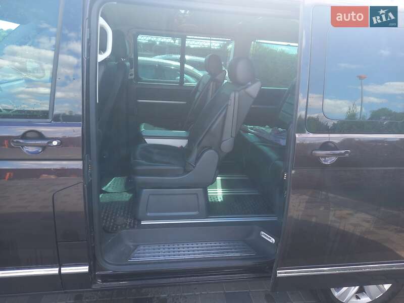 Минивэн Volkswagen Multivan 2016 в Кропивницком