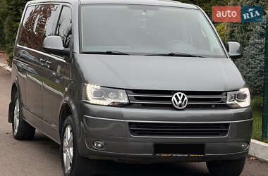 Минивэн Volkswagen Multivan 2011 в Ровно