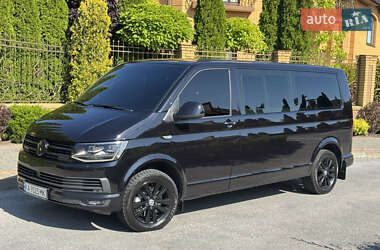 Минивэн Volkswagen Multivan 2016 в 