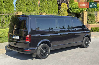 Минивэн Volkswagen Multivan 2016 в 