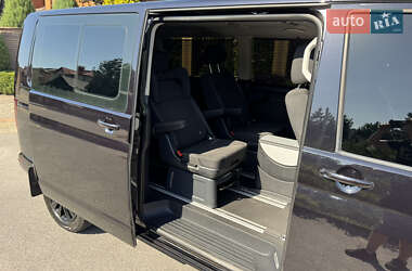 Минивэн Volkswagen Multivan 2016 в 