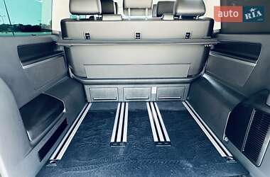 Минивэн Volkswagen Multivan 2020 в 