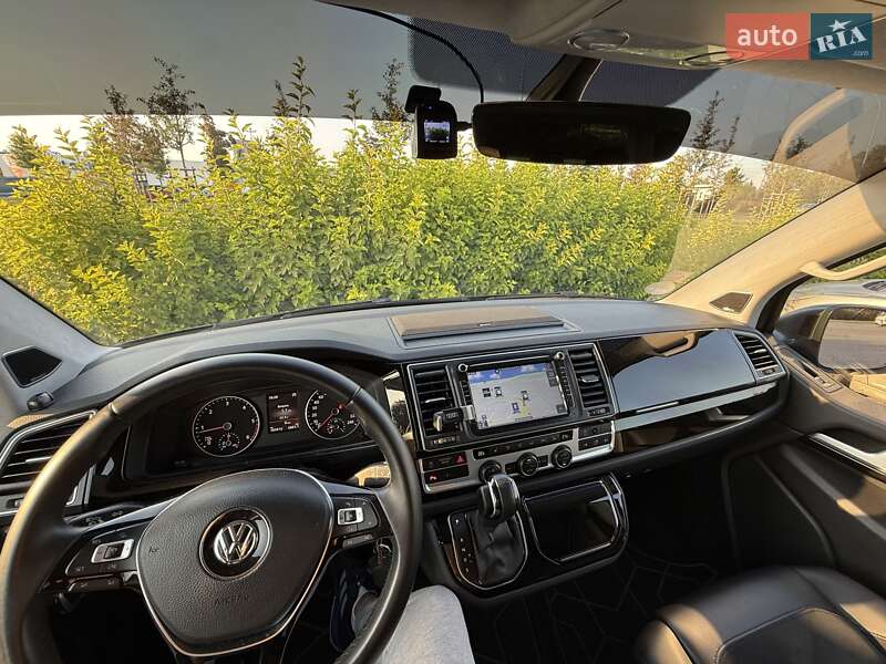 Минивэн Volkswagen Multivan 2018 в Львове