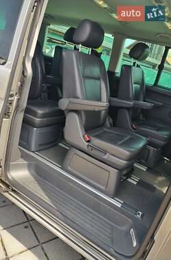 Минивэн Volkswagen Multivan 2012 в 