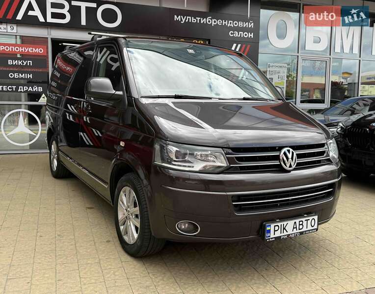 Минивэн Volkswagen Multivan 2014 в Львове