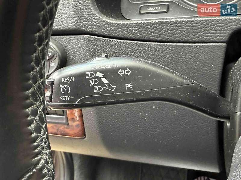 Минивэн Volkswagen Multivan 2014 в Львове