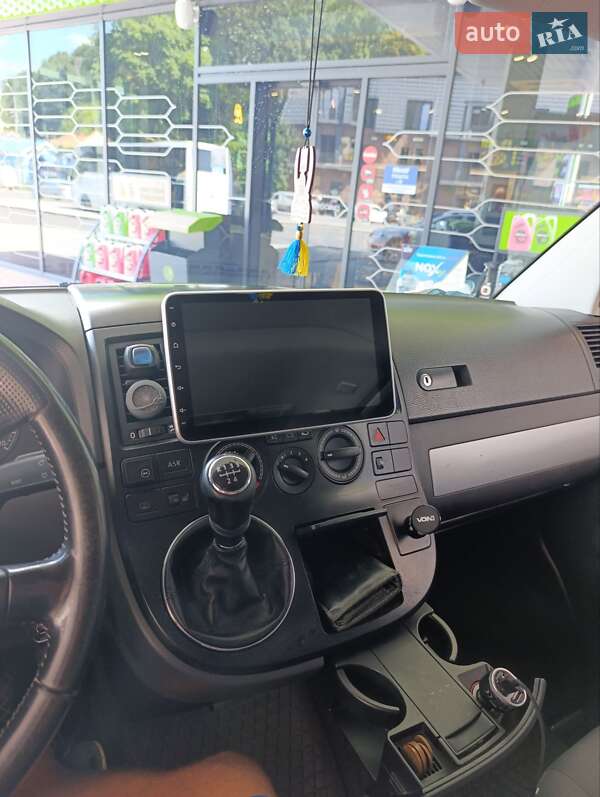 Минивэн Volkswagen Multivan 2006 в Ужгороде