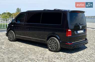 Минивэн Volkswagen Multivan 2016 в 