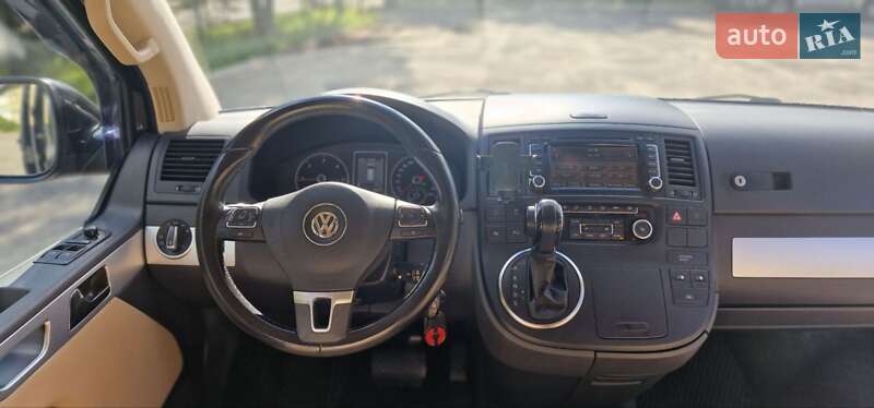 Мінівен Volkswagen Multivan 2013 в Львові