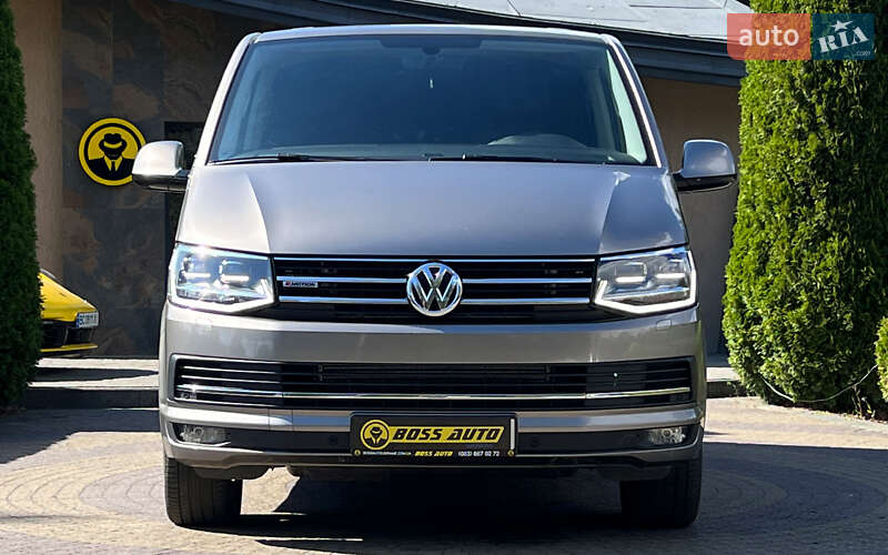 Минивэн Volkswagen Multivan 2017 в Львове