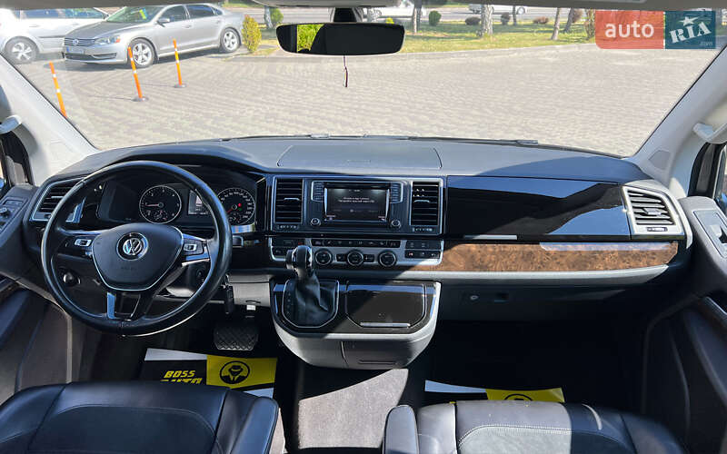 Минивэн Volkswagen Multivan 2017 в Львове
