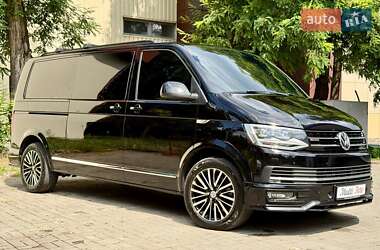 Минивэн Volkswagen Multivan 2016 в 