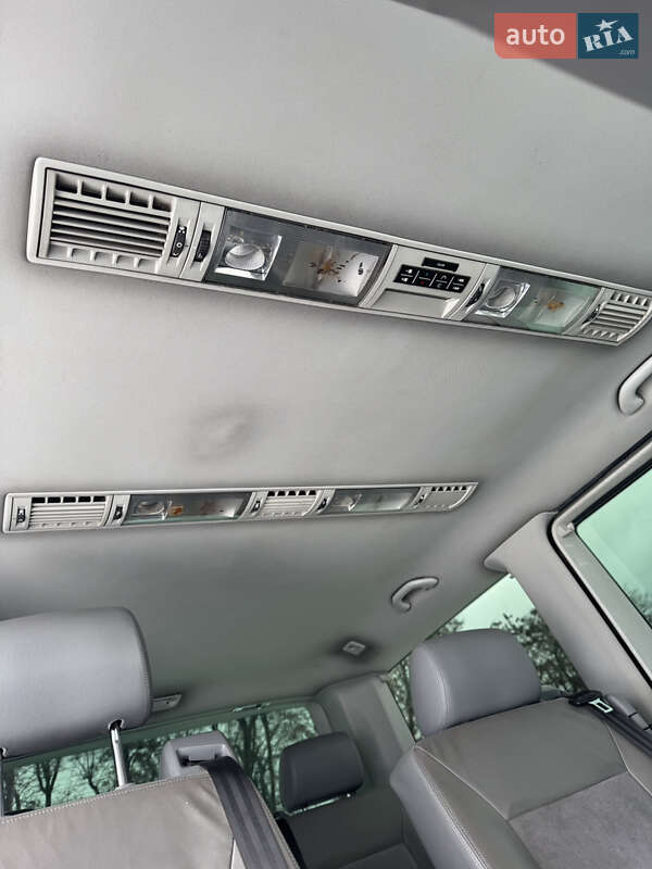 Мінівен Volkswagen Multivan 2008 в Бучі