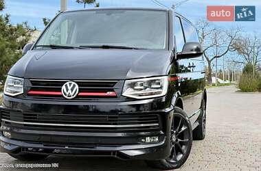 Минивэн Volkswagen Multivan 2018 в 
