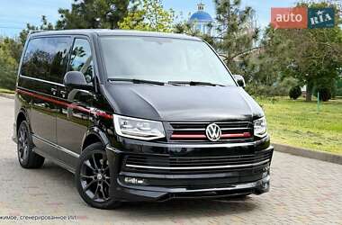 Минивэн Volkswagen Multivan 2018 в 