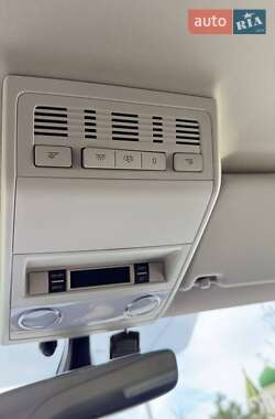 Минивэн Volkswagen Multivan 2018 в 