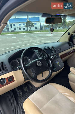 Минивэн Volkswagen Multivan 2007 в 