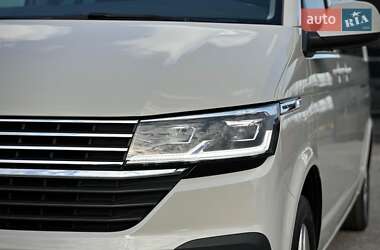 Минивэн Volkswagen Multivan 2020 в 