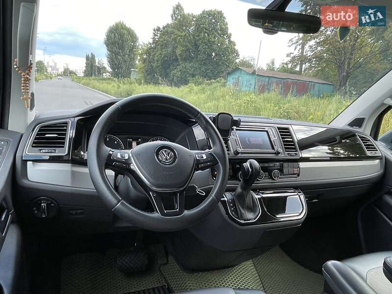 Минивэн Volkswagen Multivan 2018 в Киеве фото 12 Минивэн Volkswagen Multivan 2018 в Киеве