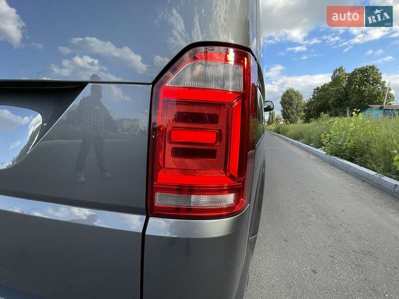 Минивэн Volkswagen Multivan 2018 в Киеве фото 42 Минивэн Volkswagen Multivan 2018 в Киеве