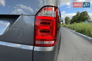 Минивэн Volkswagen Multivan 2018 в 