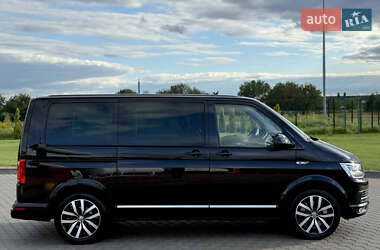 Мінівен Volkswagen Multivan 2016 в 