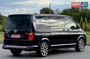 Мінівен Volkswagen Multivan 2016 в 