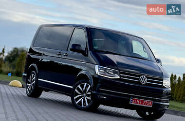 Мінівен Volkswagen Multivan 2016 в 
