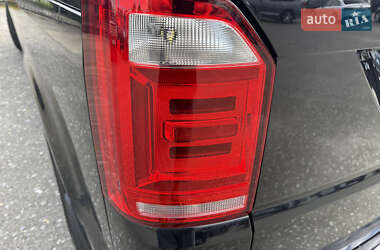 Минивэн Volkswagen Multivan 2012 в 