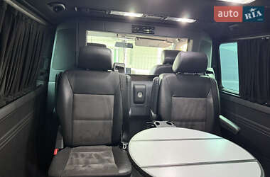 Минивэн Volkswagen Multivan 2012 в 