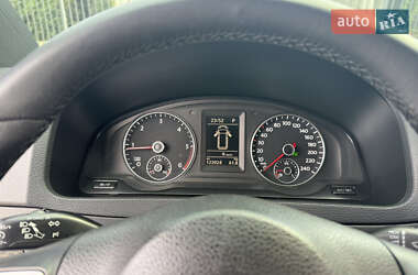 Минивэн Volkswagen Multivan 2012 в 