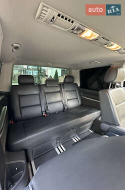 Минивэн Volkswagen Multivan 2012 в 