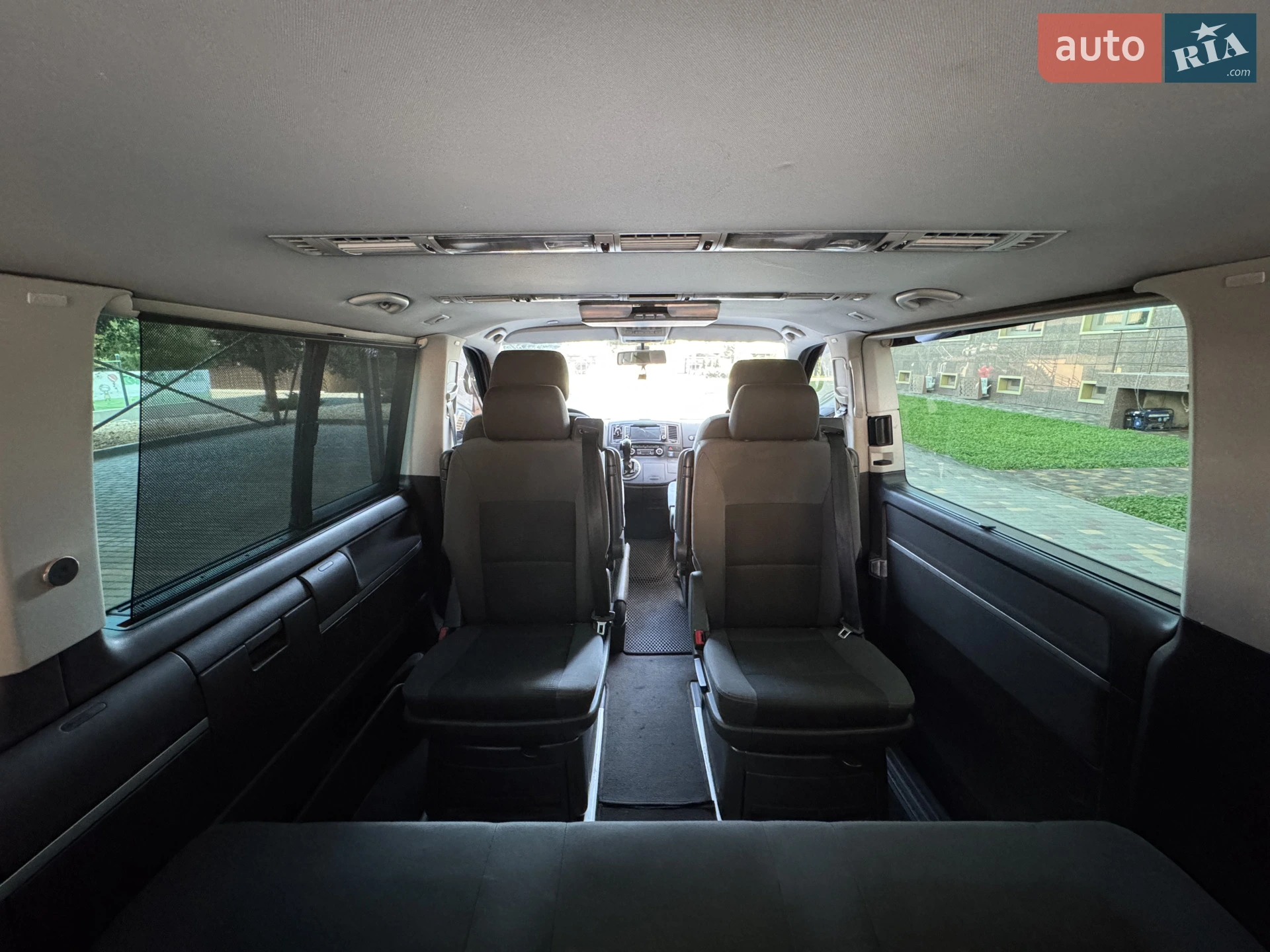 2010 Volkswagen Multivan - мініатюра 20