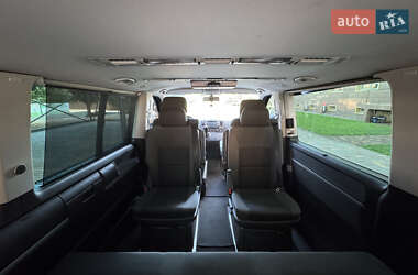 Минивэн Volkswagen Multivan 2010 в 