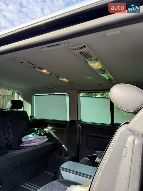 Мінівен Volkswagen Multivan 2011 в Стрию