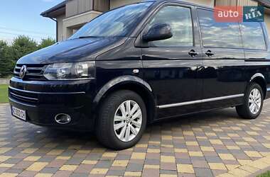 Минивэн Volkswagen Multivan 2015 в 