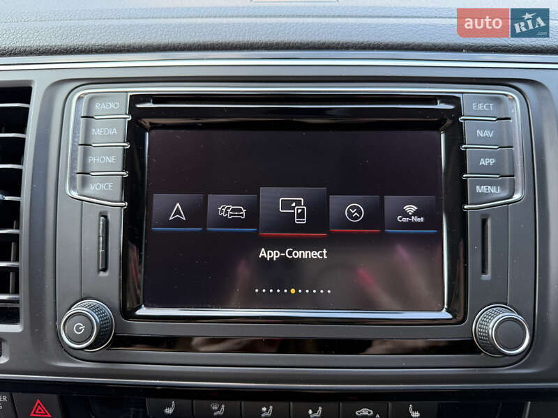 Минивэн Volkswagen Multivan 2018 в Киеве