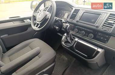 Мінівен Volkswagen Multivan 2017 в Долині