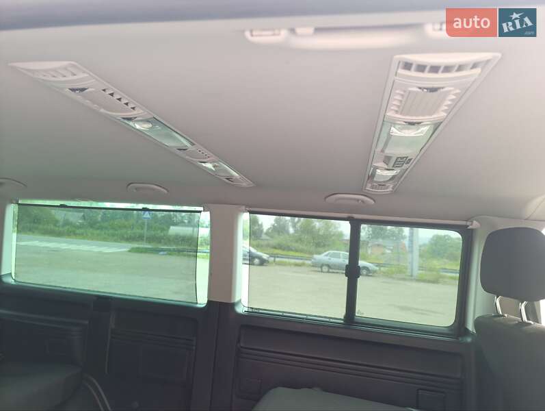 Минивэн Volkswagen Multivan 2017 в Долине фото 14 Минивэн Volkswagen Multivan 2017 в Долине