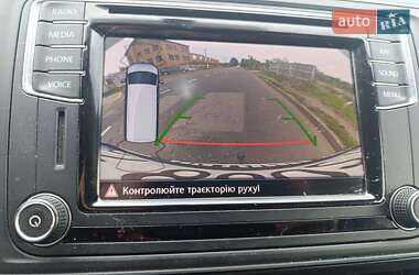 Мінівен Volkswagen Multivan 2017 в Долині