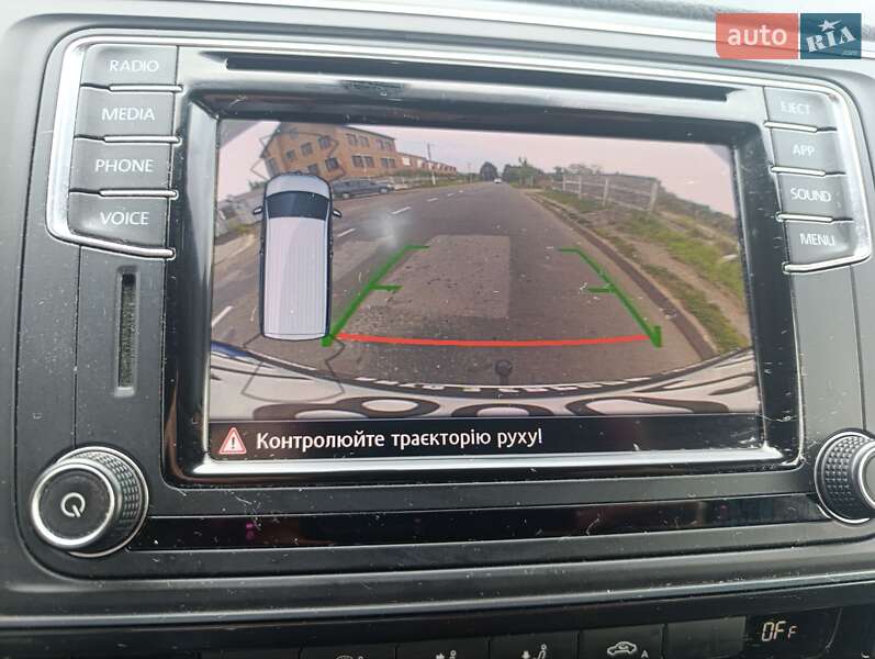 Минивэн Volkswagen Multivan 2017 в Долине фото 25 Минивэн Volkswagen Multivan 2017 в Долине