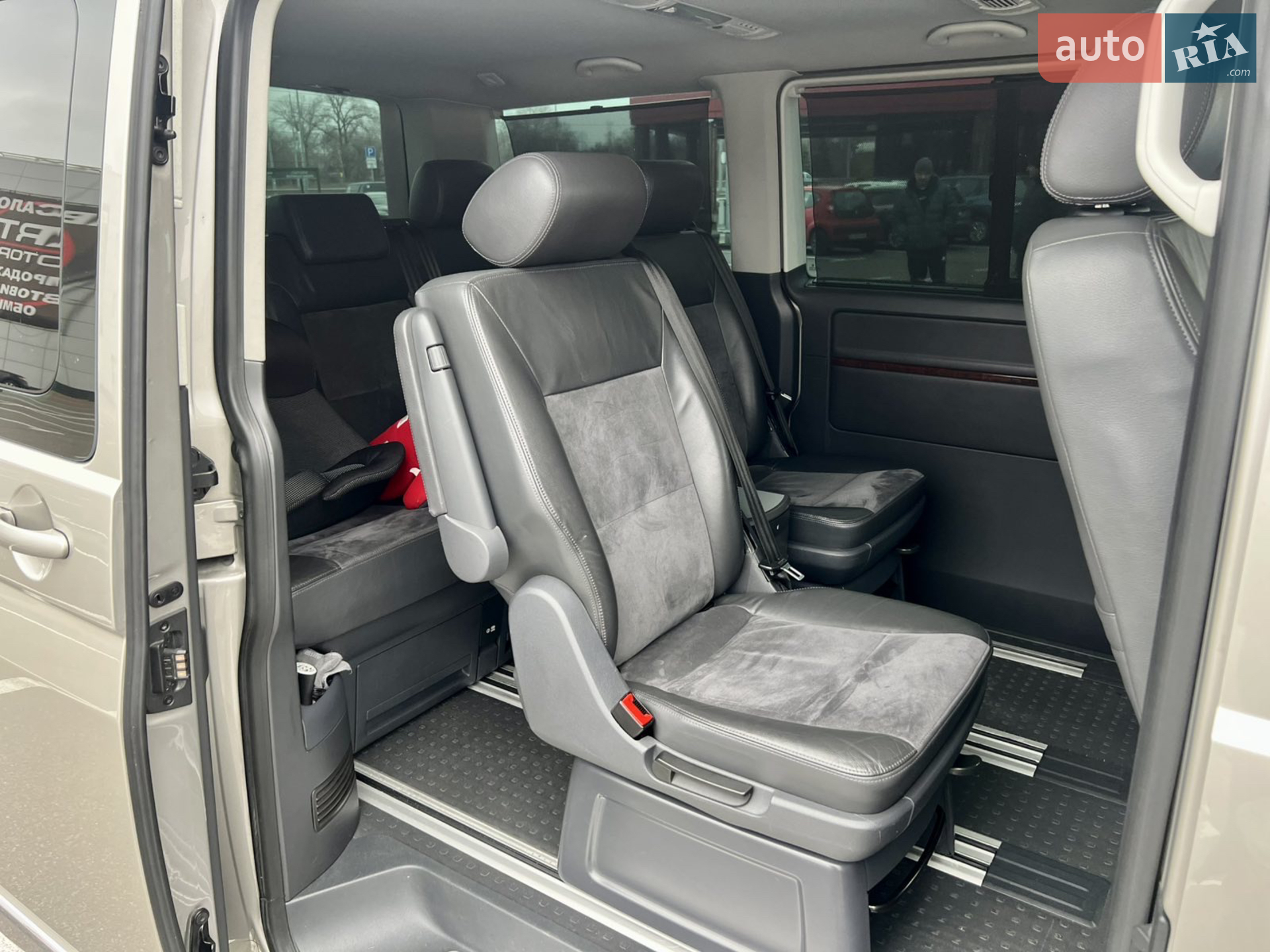 2011 Volkswagen Multivan - мініатюра 8