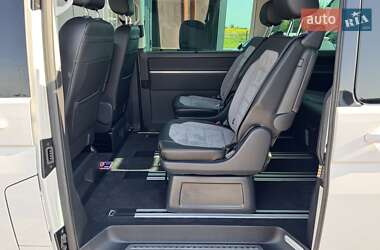 Мінівен Volkswagen Multivan 2020 в 