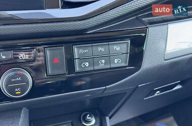 Мінівен Volkswagen Multivan 2020 в 