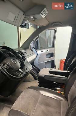 Минивэн Volkswagen Multivan 2012 в 