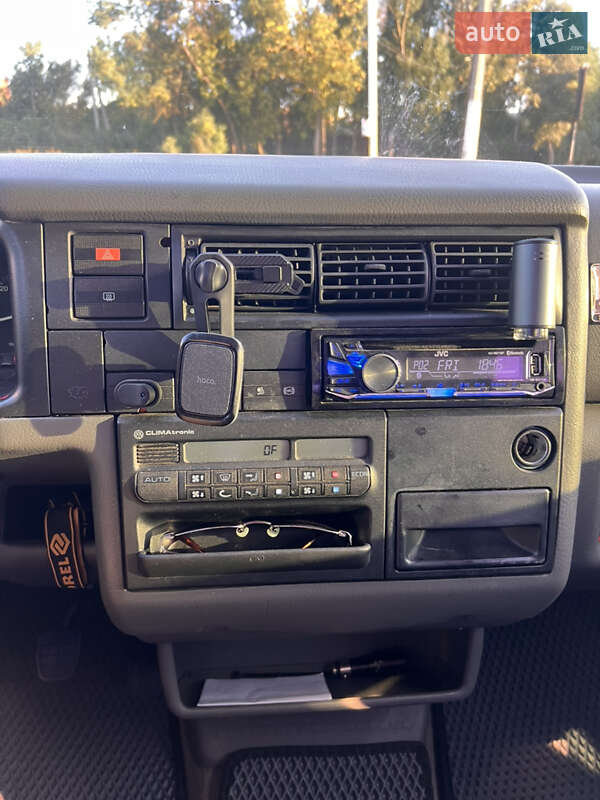 Мінівен Volkswagen Multivan 1997 в Хмельницькому