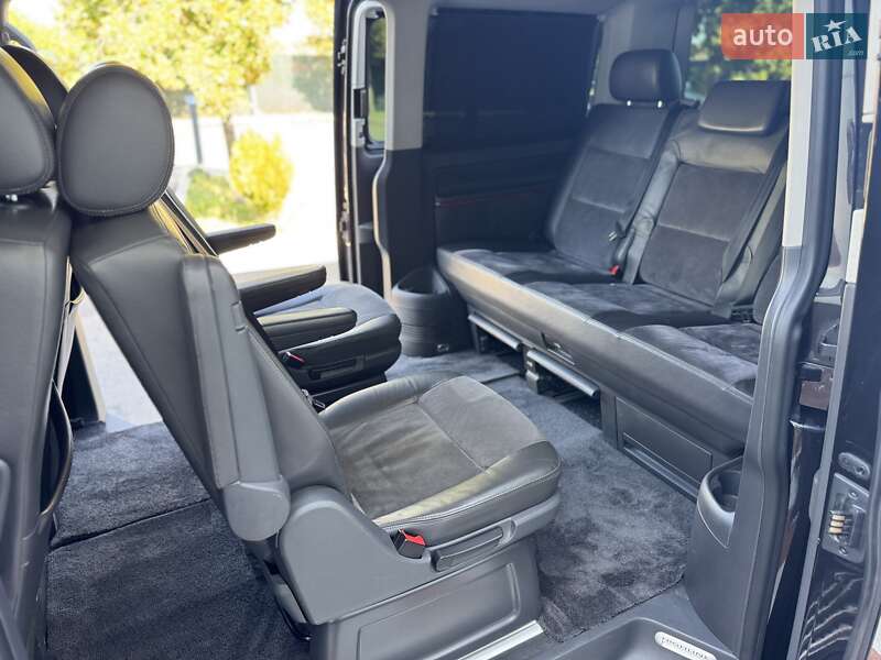 Минивэн Volkswagen Multivan 2008 в Киеве
