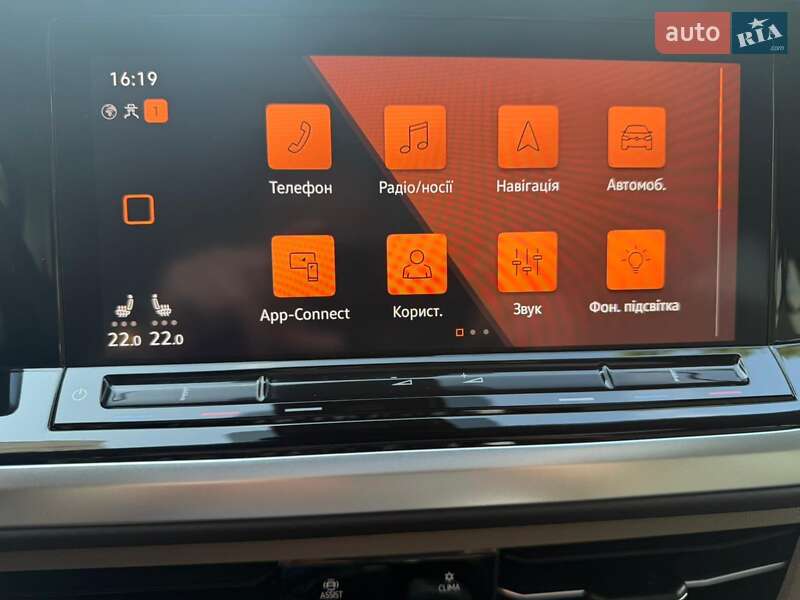 Мінівен Volkswagen Multivan 2022 в Києві