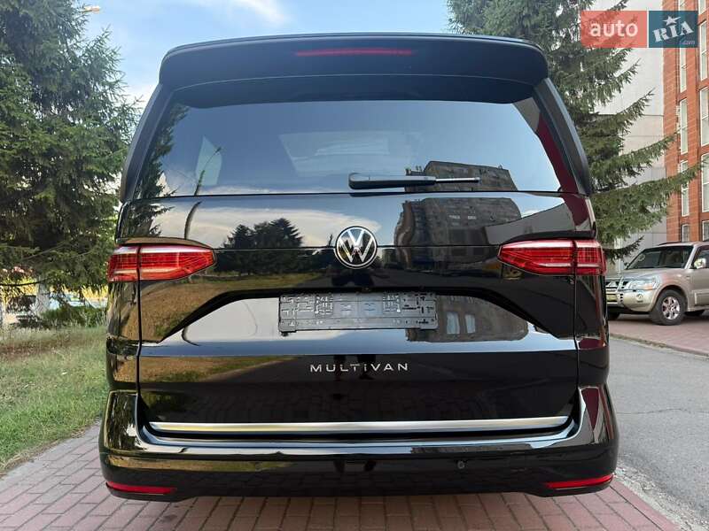 Мінівен Volkswagen Multivan 2022 в Києві