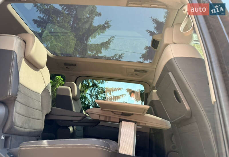 Мінівен Volkswagen Multivan 2022 в Києві